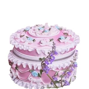 Sugar Thrillz Desert Cake Purse